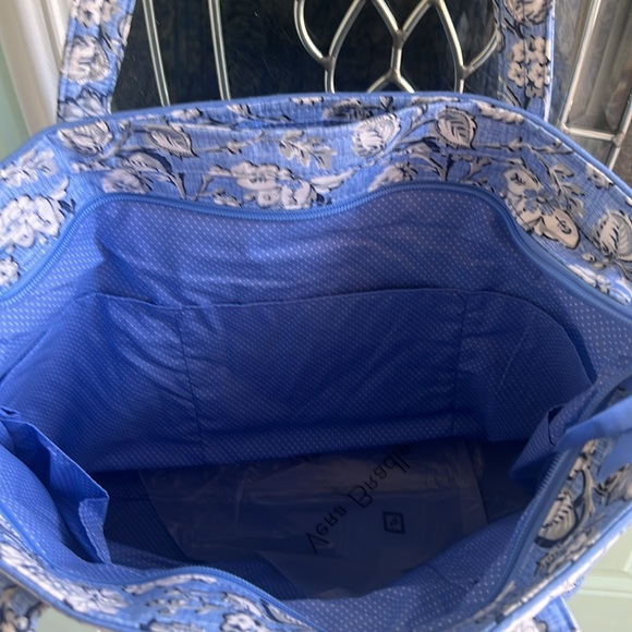 Vera Bradley Cotton Vera Tote Bag, Sweet Garden Blue - Picture 3 of 4